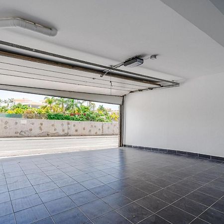 Lux Villa 31 Адехе Екстер'єр фото