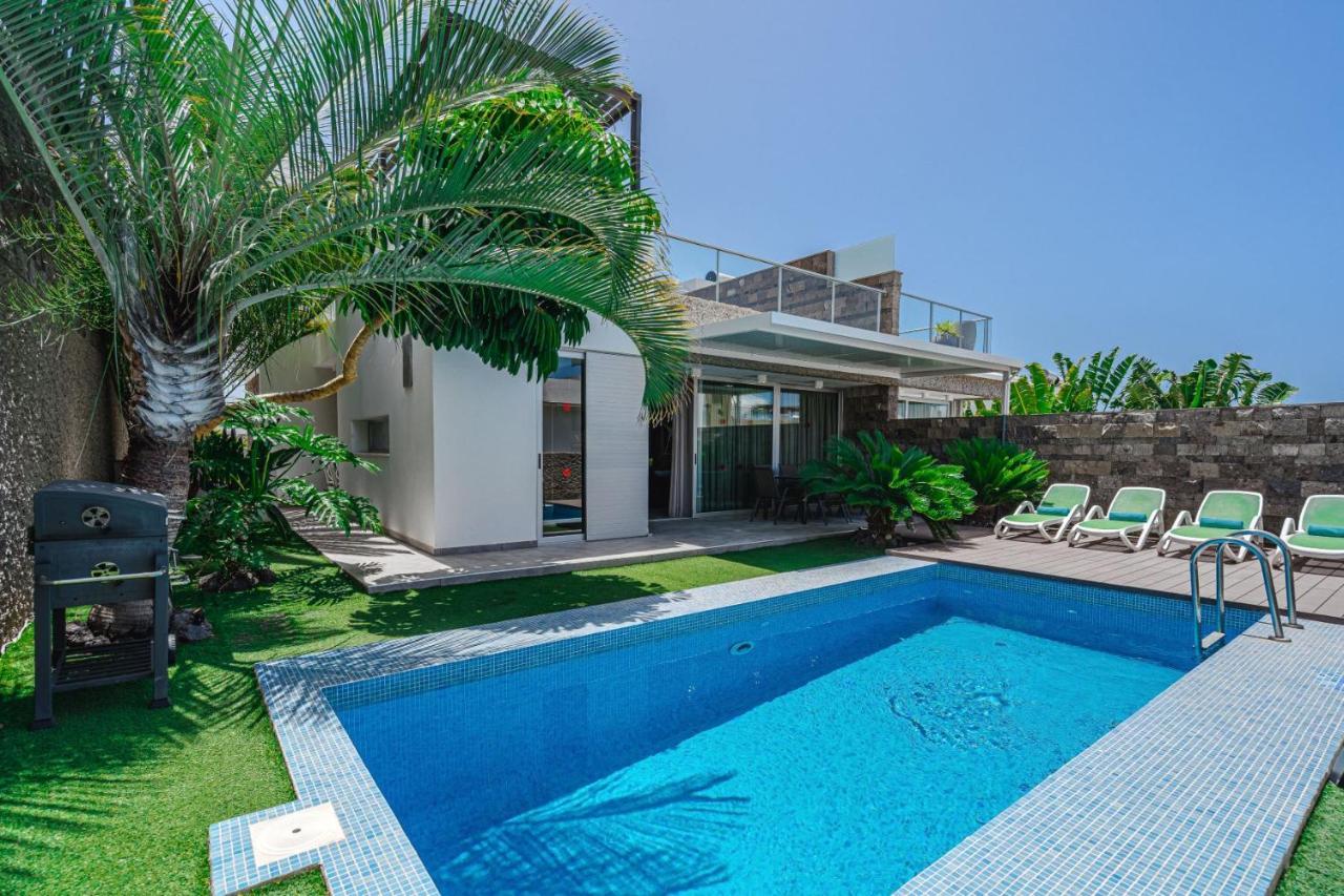 Lux Villa 31 Адехе Екстер'єр фото